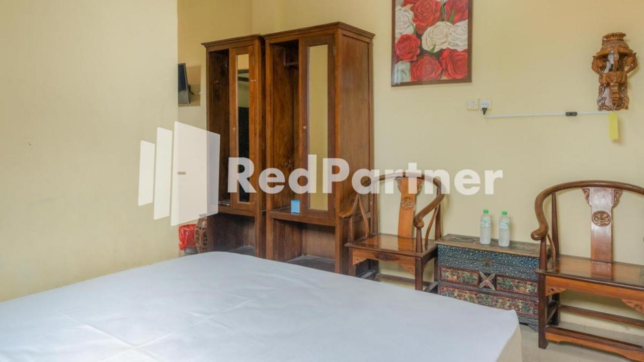 Vandhela Homestay Syariah RedPartner Surabaya Luaran gambar