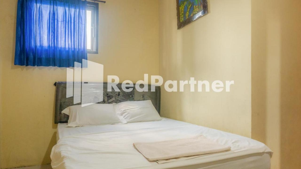 Vandhela Homestay Syariah RedPartner Surabaya Luaran gambar