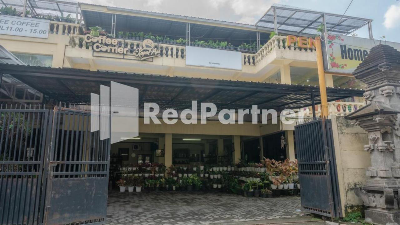Vandhela Homestay Syariah RedPartner Surabaya Luaran gambar