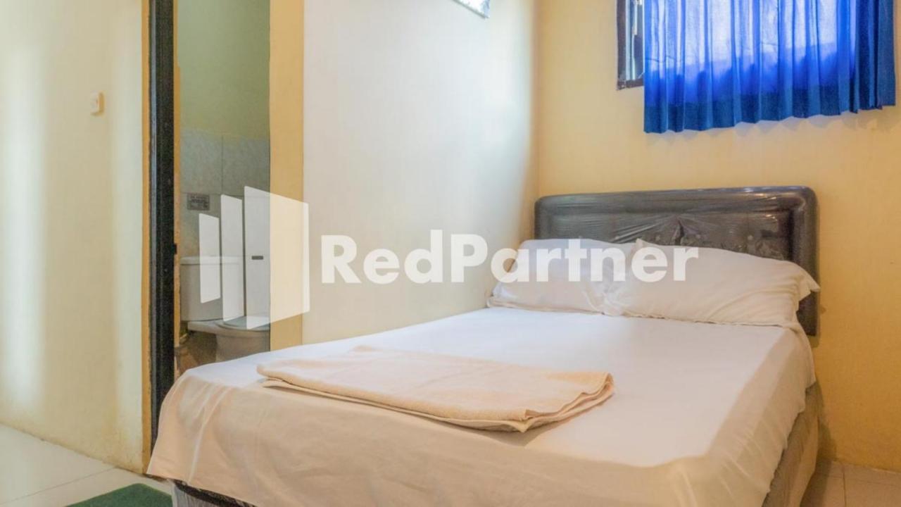 Vandhela Homestay Syariah RedPartner Surabaya Luaran gambar